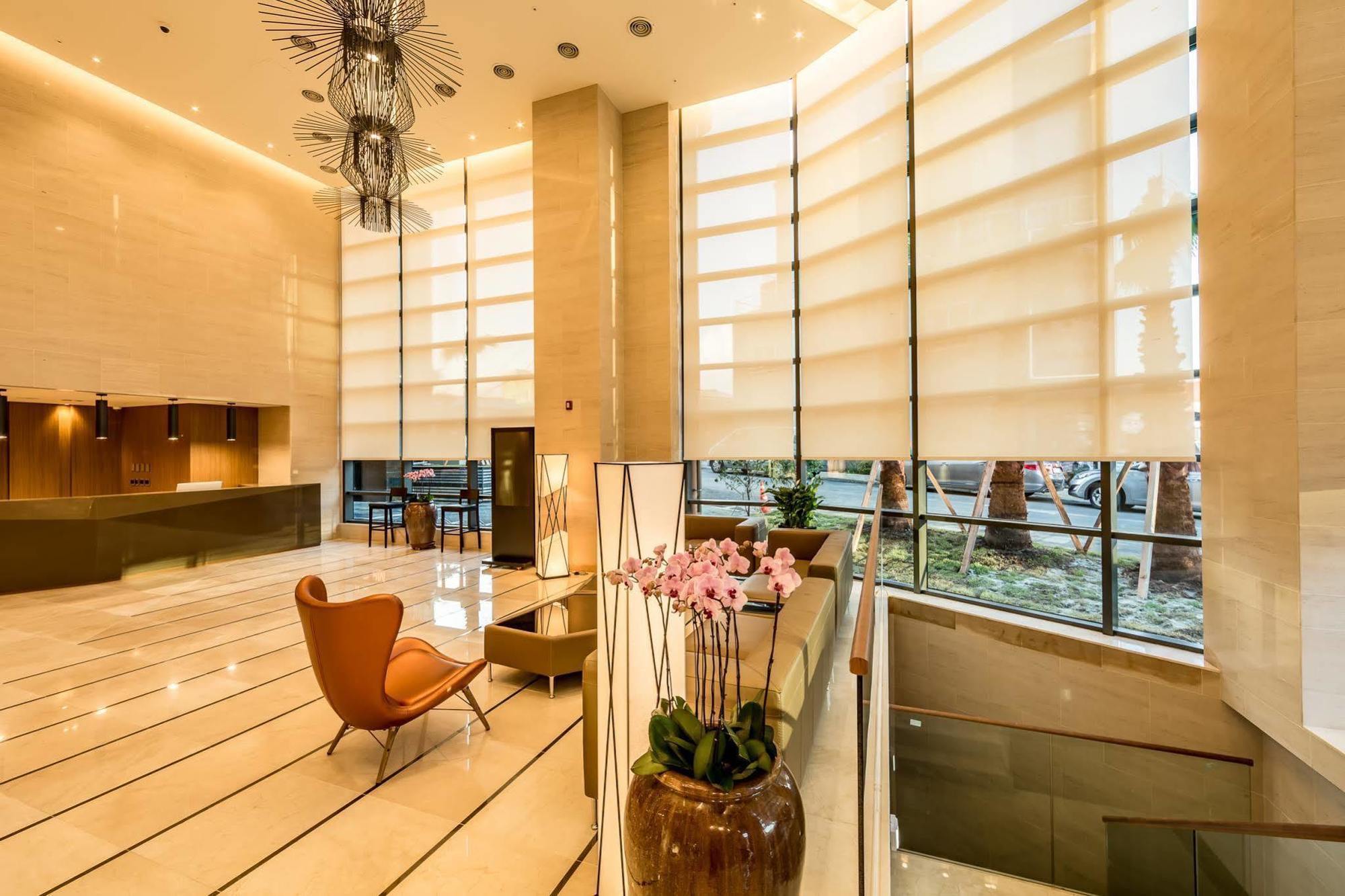 Days Hotel Jeju Seogwipo Ocean Bagian luar foto